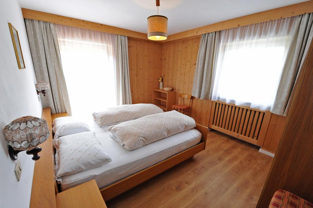 Apartments Villa Rosa Selva di Val Gardena Habitación foto